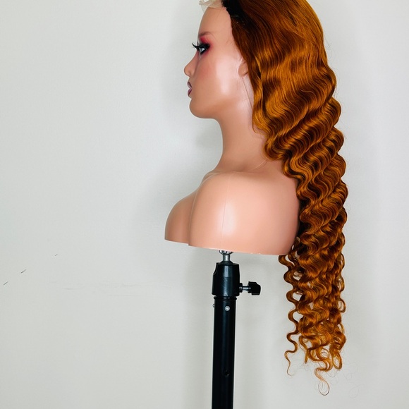 Luxurious Auburn Wavy Hair Extension